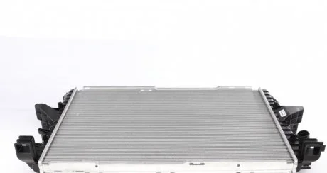 Радиатор охлаждения двигателя VOLKSWAGEN TRANSPORTER 09- NRF 53154