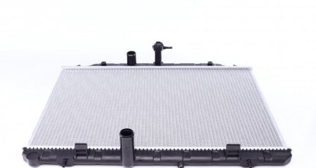 Радиатор охлаждения NRF 53761 (фото 1)