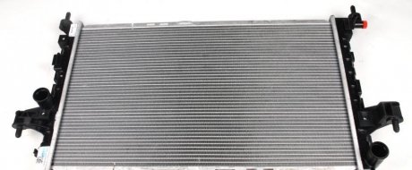 Радиатор охлаждения Opel Combo/Corsa C 1.3D/1.7D 06.03- NRF 54753 (фото 1)