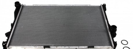 Радиатор BMW E39 520-540 95-00 М/T NRF 55321