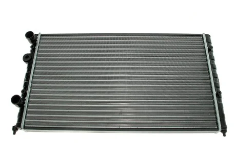 Основной радиатор Seat Cordoba 1.8, 2.0 93-99, Ibiza 1.6, 2.0 95-// VW Caddy II 1.9d 95-04, Polo 1.6i,1.9d 95-01 NRF 58093