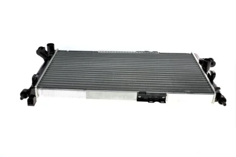Радіатор охолодження Opel Corsa/Combo 1.3-1.7 00- NRF 58282A