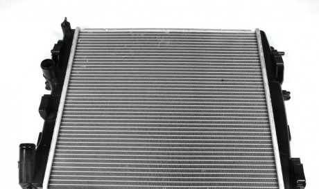Радиатор охлаждения Renault Kangoo 1.2 16V/1.6 16V/ 1.5dci/1.9dci 02/01 NRF 58317 (фото 1)