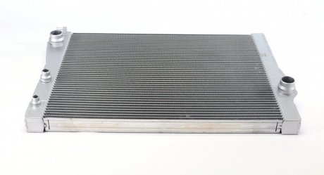 Радиатор охлаждения двигателя BMW X5 (E70), X6 (E71, E72) 3.0/3.0D 02.07-06.14 NRF 58467 (фото 1)