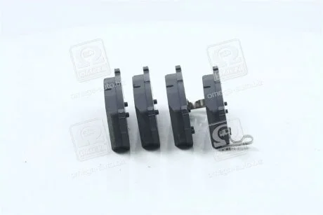 Кт. Тормозные колодки дисковые PARTS MALL (PMC) PKD-004