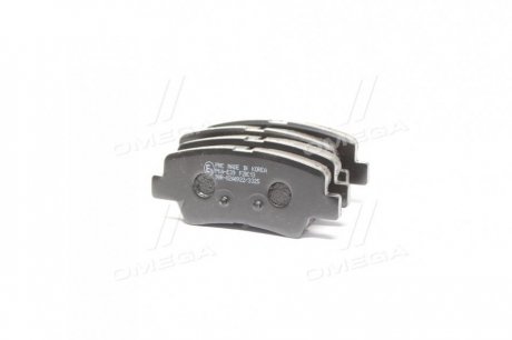 Колодки тормозные дисковые задние, комплект PARTS MALL (PMC) PKA-E39 (фото 1)