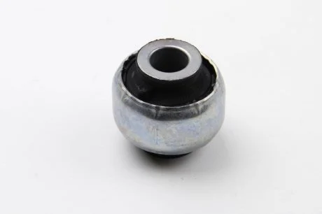 Сайлентблок переднего рычага Laguna II/Espace IV/ (перед.) RENAULT 8200002868