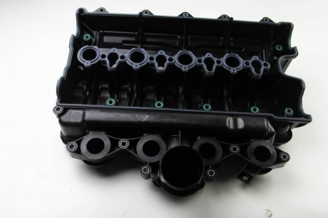 Крышка головки блока цилиндров RENAULT 8200714033