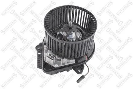 Моторчик обігрівача салону Peugeot 406 8B/8E/8F/8C 95-04 STELLOX 2999043SX
