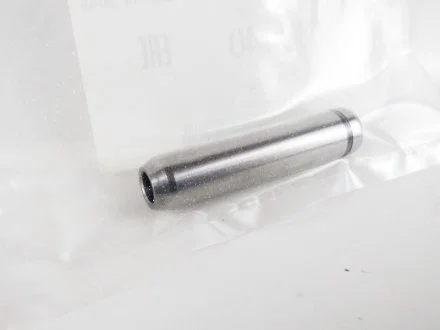 Напрямна впускного клапана SUBARU 13213AA140