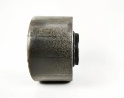 Подушка редуктора SUBARU 41322AE013 (фото 1)