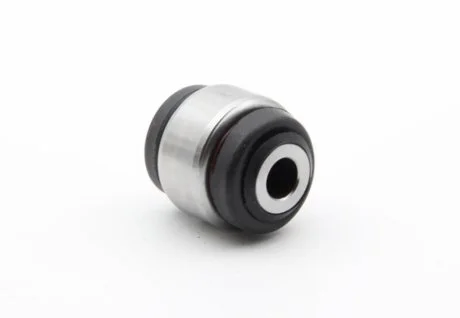 KAUTEK- BMW С/блок задн.балки E81,87,90,F30,F34,F32,X1 E84 TEKNOROT BM-BS069