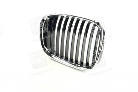 Решетка в капоте пра. BMW 5 E39 (выр-во) TEMPEST 014 0089 914