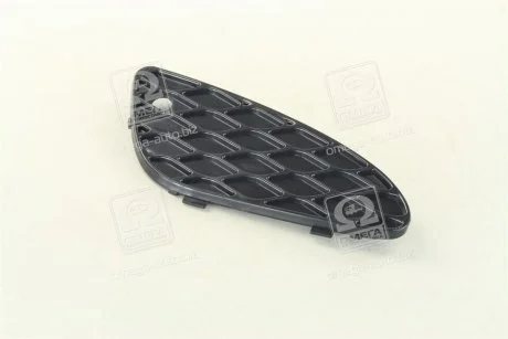 Ґрати бамп. пра. MB 211 02-06 TEMPEST 035 0325 912