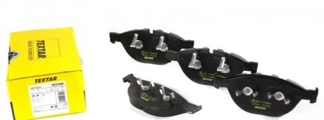 Комплект тормозных колодок, дисковый тормоз TEXTAR 2379101