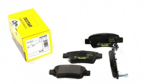 Комплект колодок тормозных дисковых тормозов (4шт) TEXTAR 2463501 (фото 1)