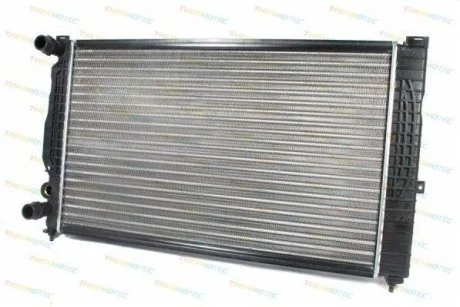 Радиатор THERMOTEC D7A009TT