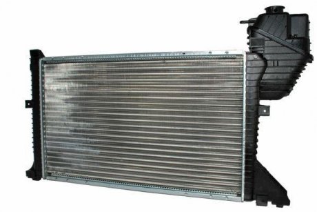 Радиатор охлаждения MB Sprinter 2.2-2.7CDI THERMOTEC D7M002TT (фото 1)