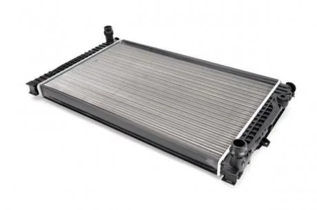 Радиатор THERMOTEC D7W053TT