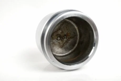Поршень суппорта гальм TOYOTA 47731-35040