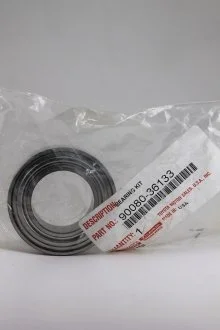 Подшипник полуоси переднего редуктора TOYOTA 9008036133 (фото 1)