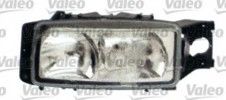 Фара Renault Premium права (ламаний кронштейн 1 із 2-х)) Valeo 086975 (фото 1)