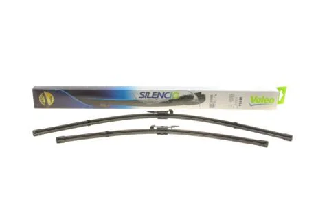 Комплект стеклоочистителей SILENCIO FLAT BLADE SET / бескаркасный / 700 • 530 мм. / со спойлером / Valeo 574327
