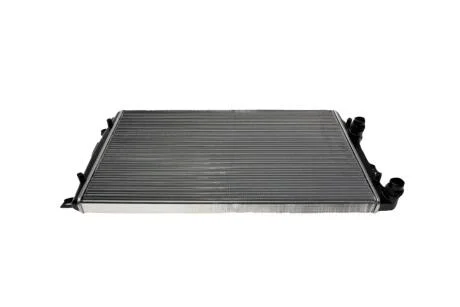 Радиатор, охлаждение двигател Valeo 732872