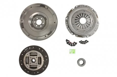 Сцепление+ маховик AUDI A4 A6, VW PASSAT (8D2, B5) 81 KW 110 PS 1.8-1.9 TDI 95- Valeo 835005