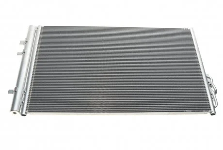 Конденсор кондиционера BMW X3 (F25) MT/AT 10- Van Wezel 06005479