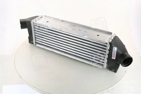 Интеркулер TRANSIT6 20TDi MT 02-06 Van Wezel 18004385