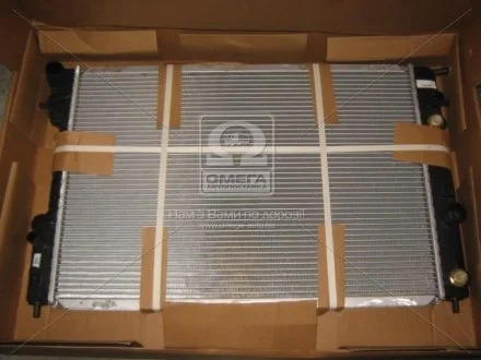 Радіатор охолодження двигуна OMEGA B 25/30 AT AC 94-00 Van Wezel 37002193