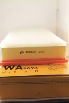 Фільтр повітряний SEAT TOLEDO II, SKODA OCTAVIA, VW GOLF /AP149/5 (WIX-Filtron UA) WIX FILTERS WA6693 (фото 1)